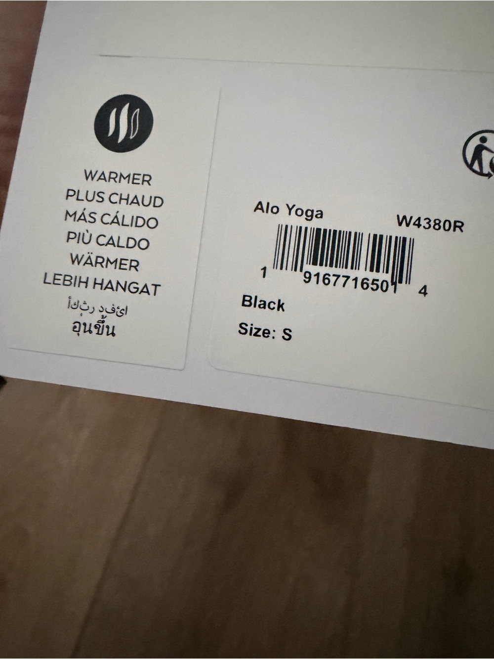 ALO Yoga Gold Rush black Cropped Puffer NWT - Picture 14 of 14